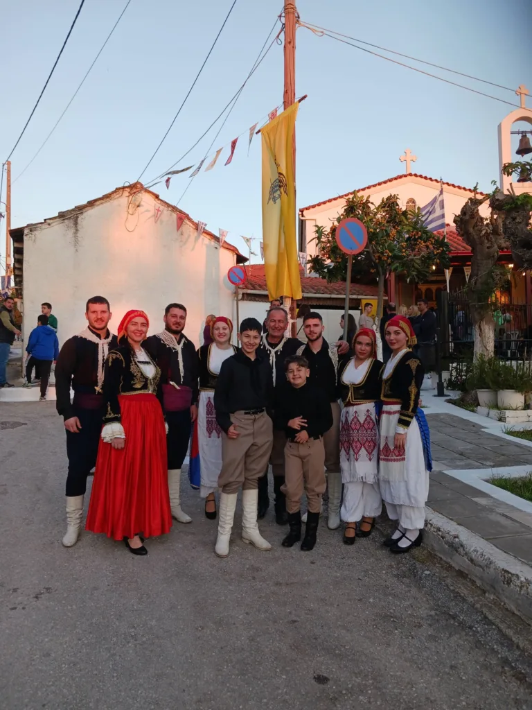 Περιφορά της εικόνας του Αγίου Νικοδήμου στο Ζαβλάνι Πατρών ΦΩΤΟ