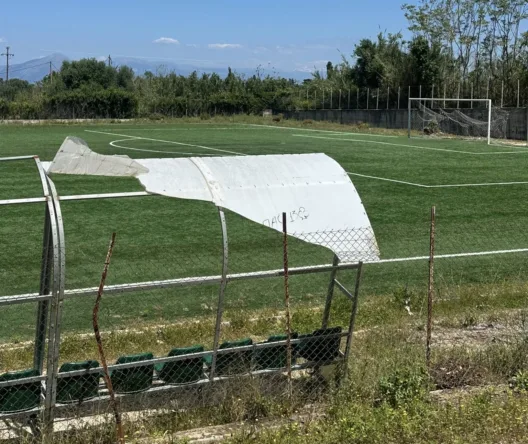 Κάτω Αχαΐα: Σπασμένο...το «Γήπεδο Σπάσματος» με ξηλώματα και ζημιές