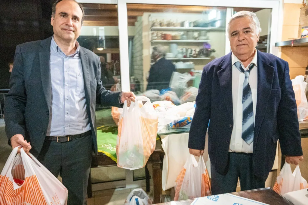 Οι «ταξιδευτές της προζας» με συγκέντρωση τροφίμων στον Πανηπειρωτικό Πάτρας ΦΩΤΟ