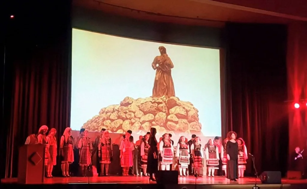 Θεατρικοχορευτικές παραστάσεις από τον Σύλλογο Τεμένης ΦΩΤΟ