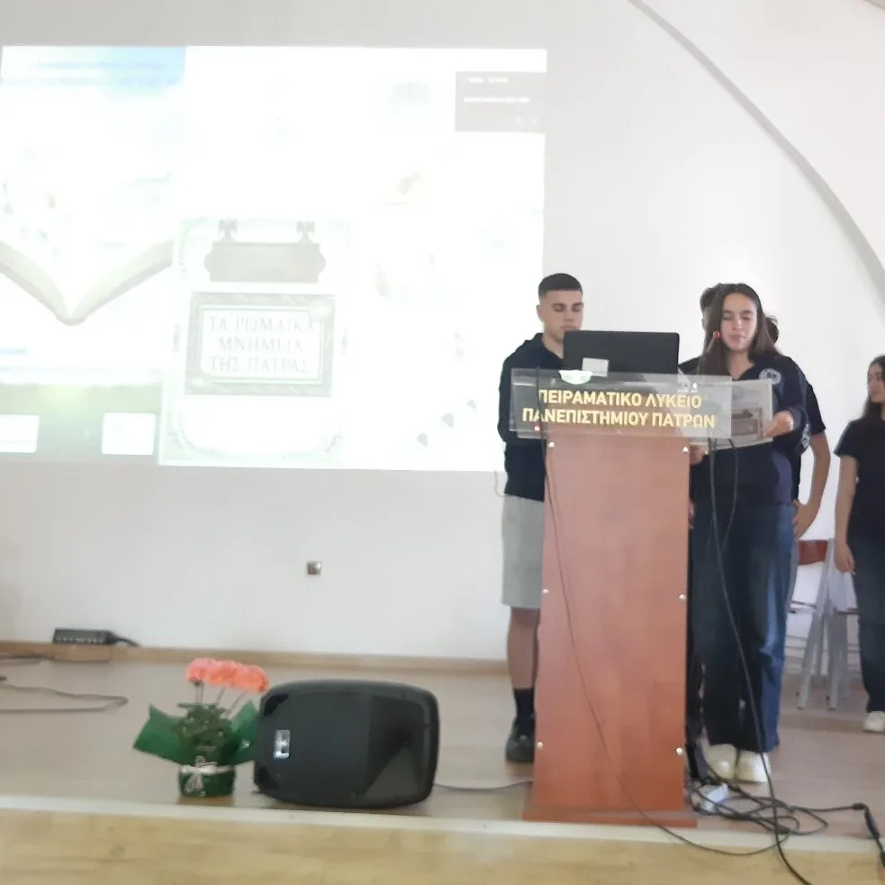 Μαθητές του Αρσακείου Πάτρας σε Μαθητικό συνέδριο ΦΩΤΟ