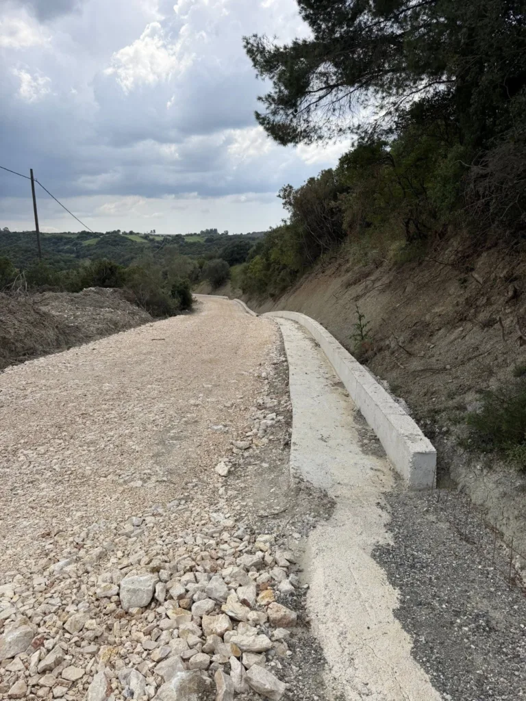 Ερύμανθος: Εργα αγροτικής οδοποιίας για ασφάλεια των μετακινήσεων