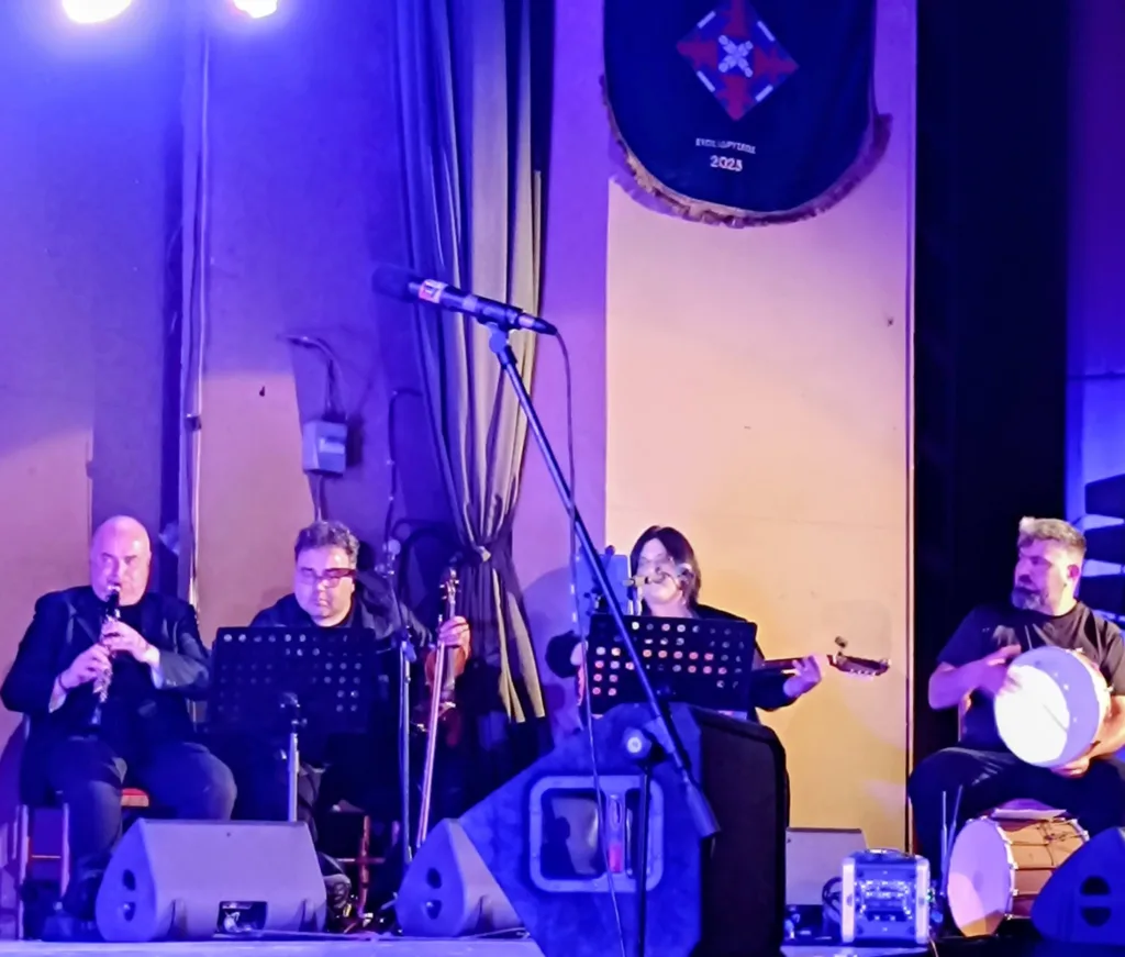 Θεατρικοχορευτικές παραστάσεις από τον Σύλλογο Τεμένης ΦΩΤΟ