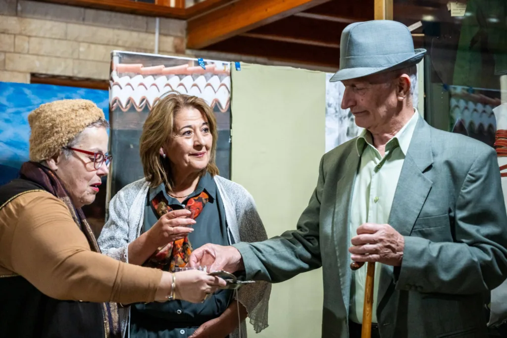 Οι «ταξιδευτές της προζας» με συγκέντρωση τροφίμων στον Πανηπειρωτικό Πάτρας ΦΩΤΟ