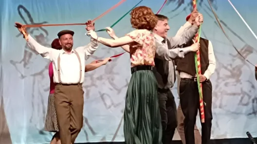 Θεατρικό χορευτικές παραστάσεις από τον Σύλλογο Τεμένης ΦΩΤΟ