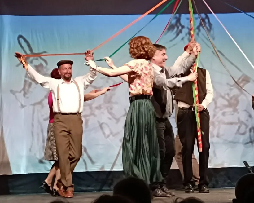 Θεατρικοχορευτικές παραστάσεις από τον Σύλλογο Τεμένης ΦΩΤΟ