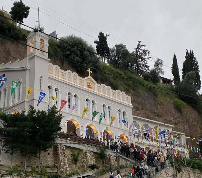 Aίγιο: O Πολυαρχιερατικός εσπερινός στην Παναγία Τρυπητή ΖΩΝΤΑΝΑ