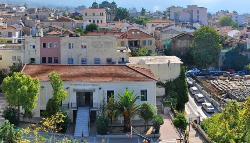 Πάτρα: Στη Εισαγγελία γονείς για καταπάτηση Πεζόδρομου μπροστά από σχολείο ΦΩΤΟ