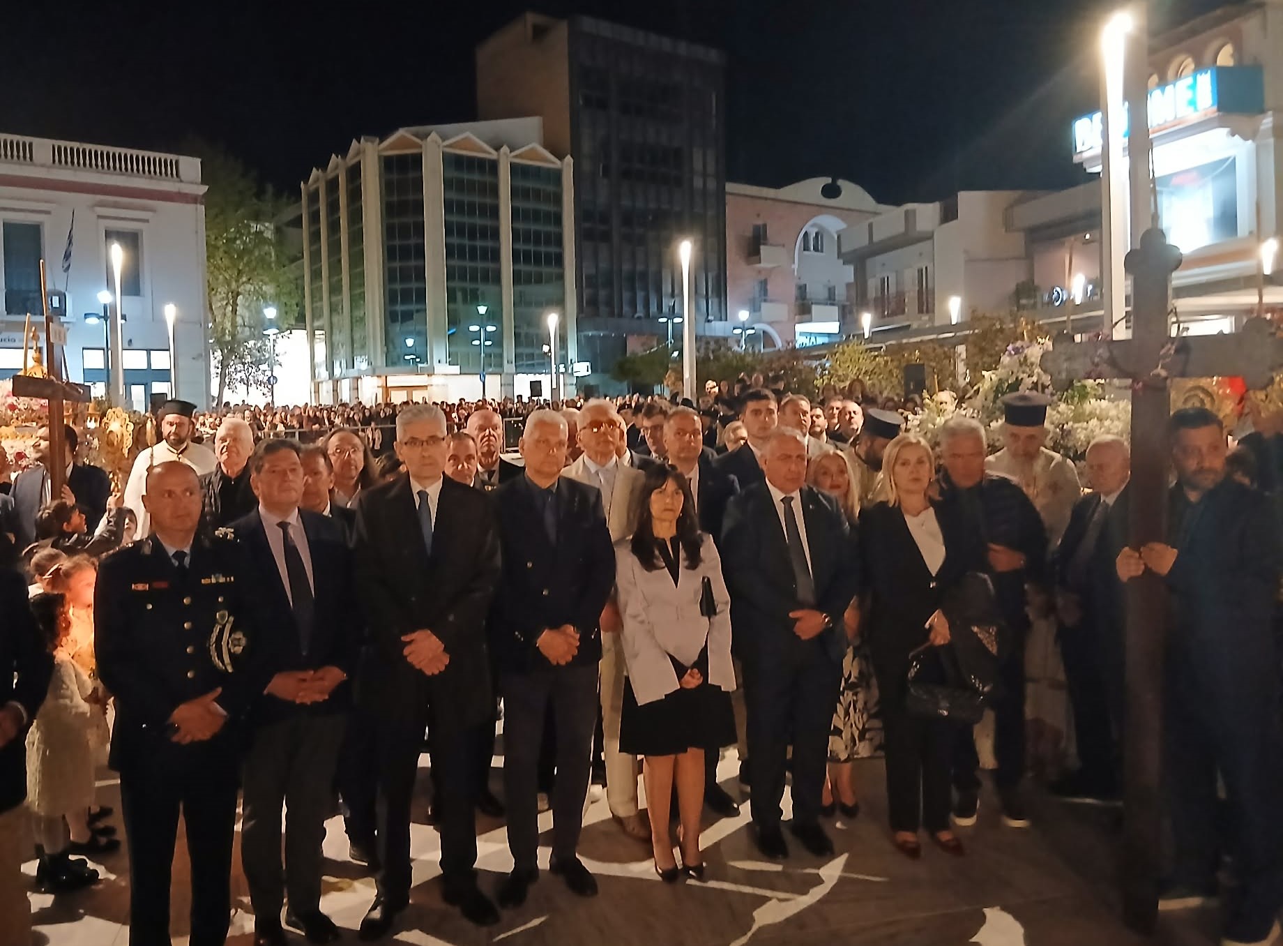 Η Ακολουθία του Επιταφίου Θρήνου στην Ιερά Μητρόπολη Καλαβρύτων και Αιγιαλείας ΦΩΤΟ