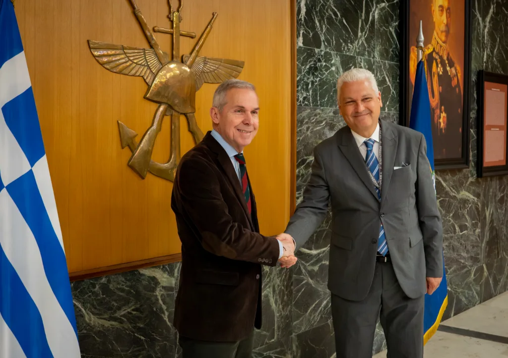 Πάτρα: Μνημόνιο συνεργασίας Υπουργείου Άμυνας-Περιφέρειας ΦΩΤΟ