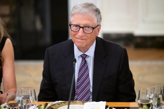 Bill Gates: 3 μυστικά γιατί επιλέγει «τεμπέληδες» για δύσκολες δουλειές!