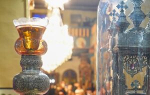 Σε πανηγυρικό κλίμα η Ανάσταση στα Καλάβρυτα ΦΩΤΟ