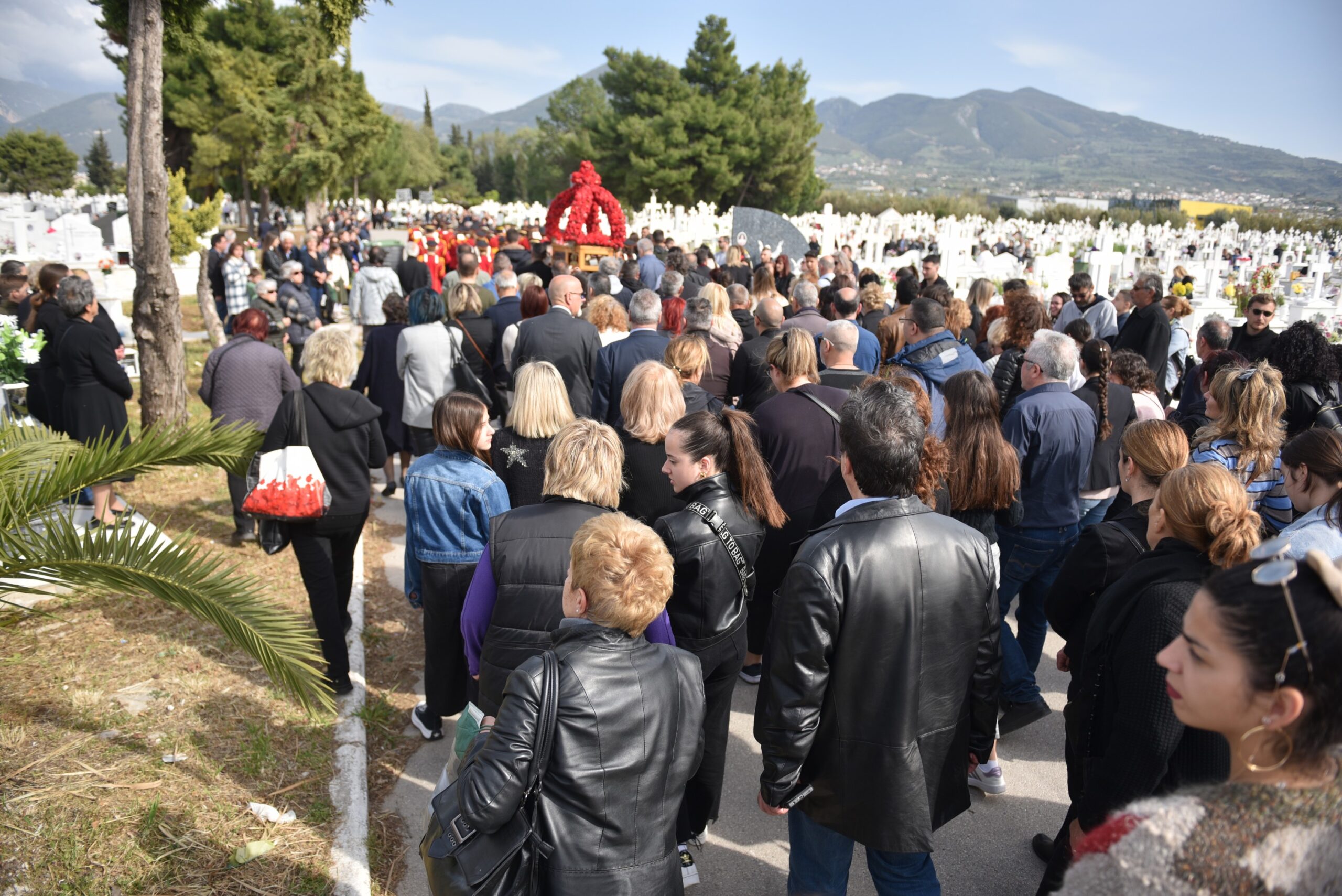 Πάτρα: Η περιφορά των Επιταφίων στα Δημοτικά Κοιμητήρια – Πού και πότε