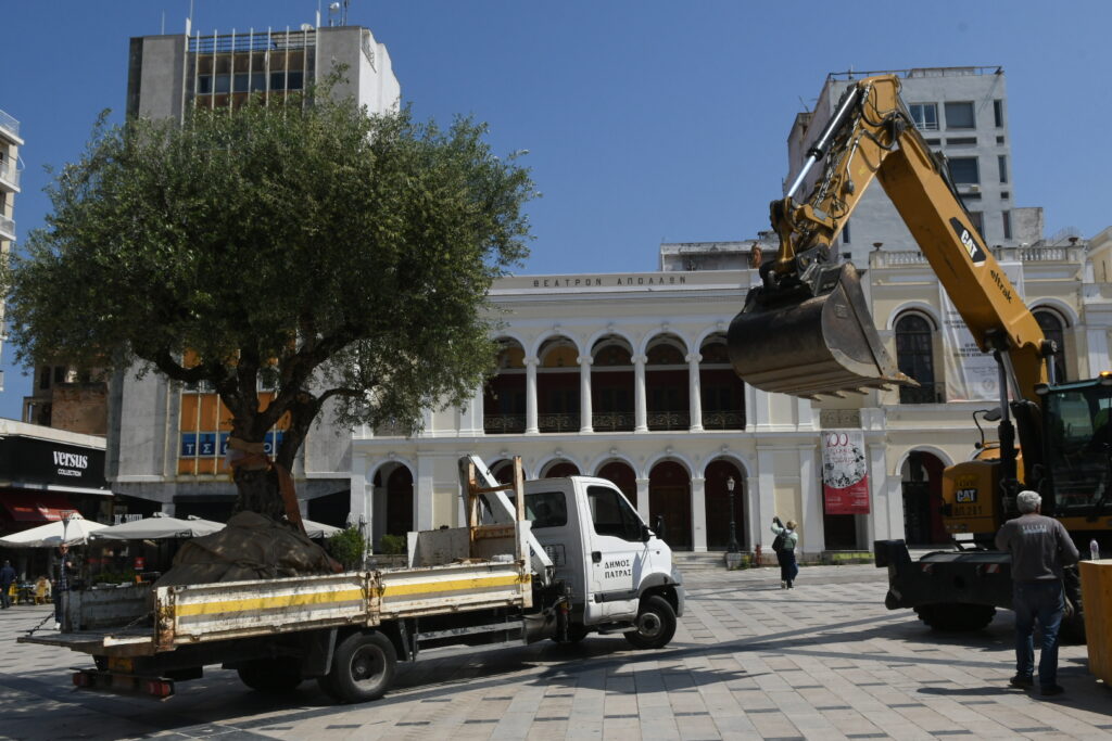 Στολισμός της Πάτρας εν όψει Πρωτομαγιάς ΦΩΤΟ