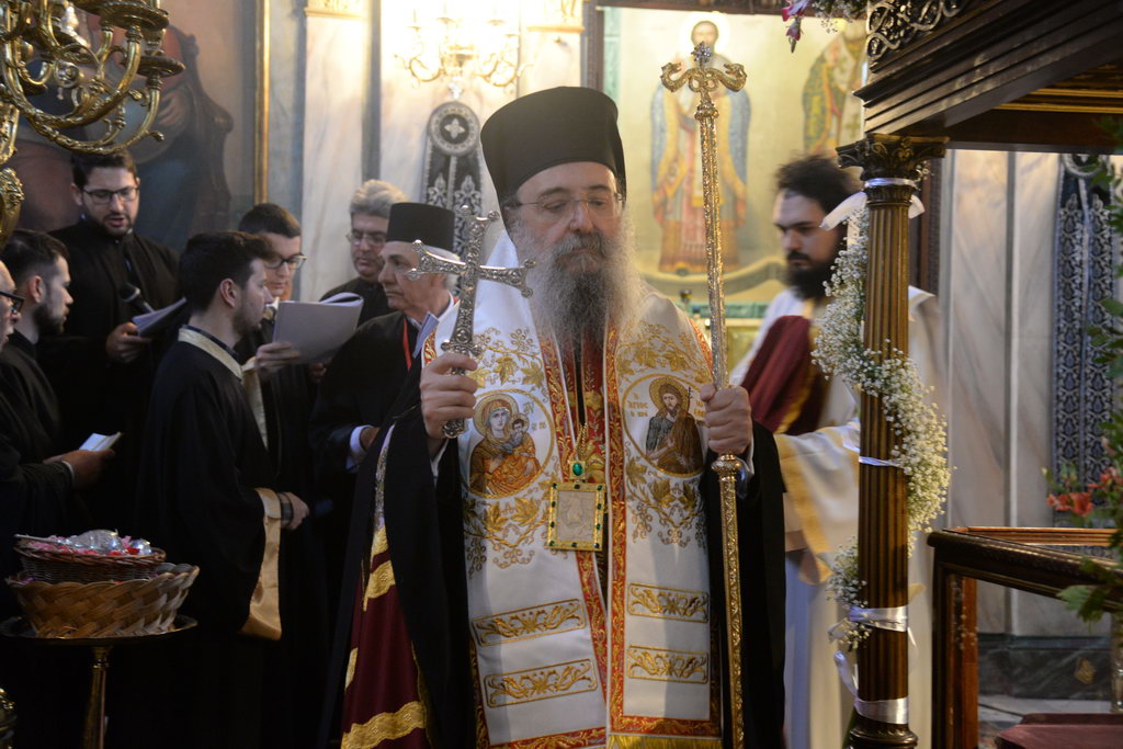 Η Ακολουθία της Αποκαθήλωσης στην Ευαγγελίστρια Πάτρας ΦΩΤΟ