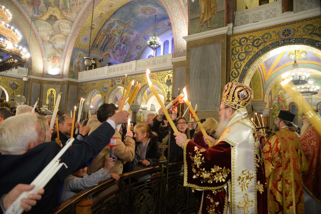 Πάτρα: Η Ιερά Μητρόπολη και η Ανάσταση στον Πολιούχο Αγιο Ανδρέα ΦΩΤΟΡΕΠΟΡΤΑΖ