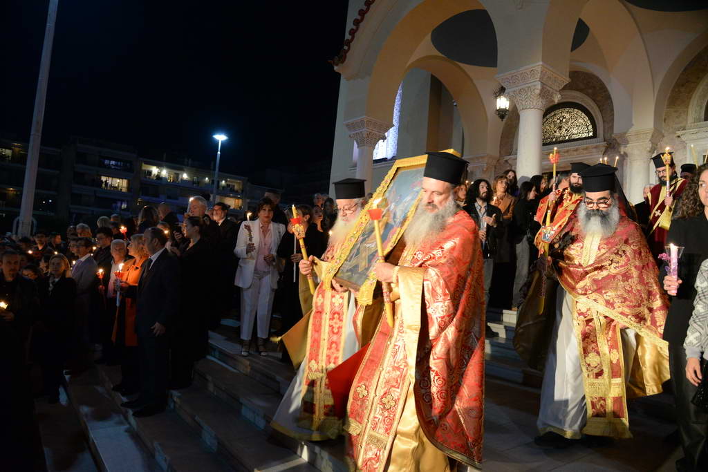 Πάτρα: Η Ιερά Μητρόπολη και η Ανάσταση στον Πολιούχο Αγιο Ανδρέα ΦΩΤΟΡΕΠΟΡΤΑΖ