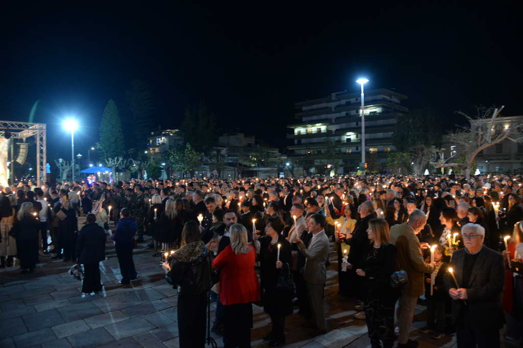 Πάτρα: Η Ιερά Μητρόπολη και η Ανάσταση στον Πολιούχο Αγιο Ανδρέα ΦΩΤΟΡΕΠΟΡΤΑΖ