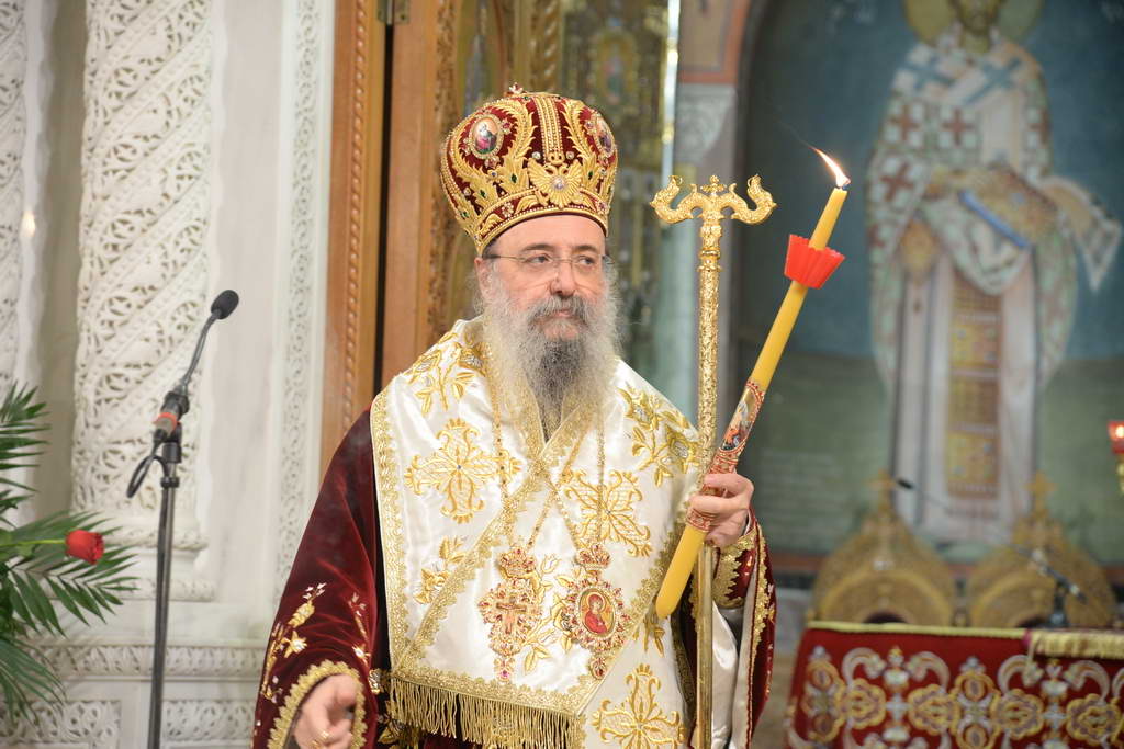Πάτρα: Η Ιερά Μητρόπολη και η Ανάσταση στον Πολιούχο Αγιο Ανδρέα ΦΩΤΟΡΕΠΟΡΤΑΖ