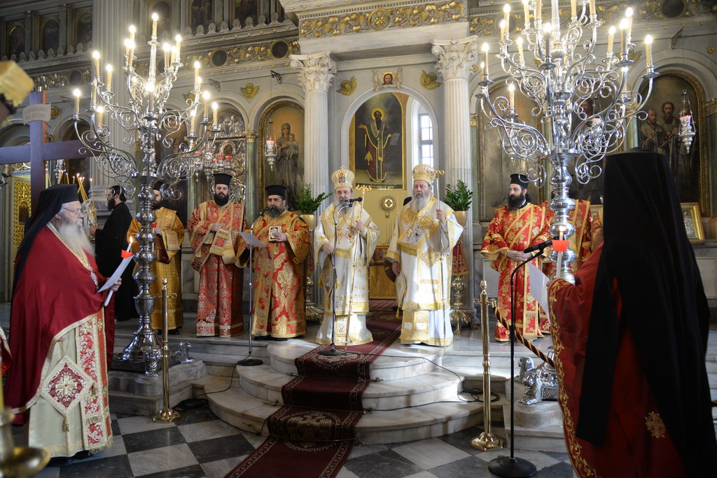 Πάτρα: Στην Αγάπη είχε τόσο κόσμο όσο του Αγίου Ανδρέα ΦΩΤΟ