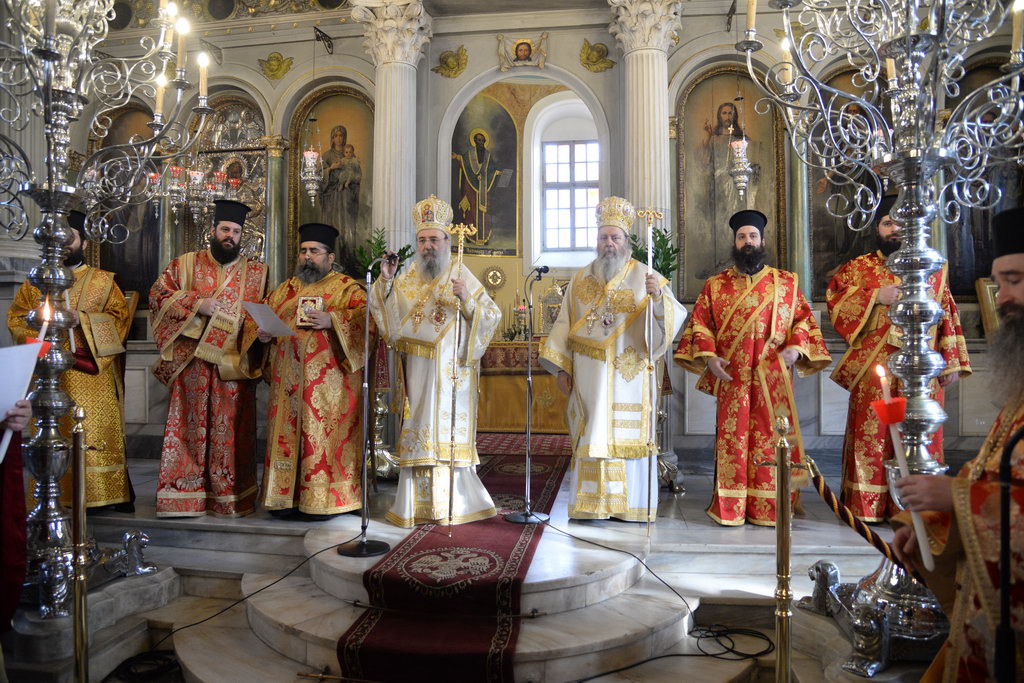 Πάτρα: Στην Αγάπη είχε τόσο κόσμο όσο του Αγίου Ανδρέα ΦΩΤΟ