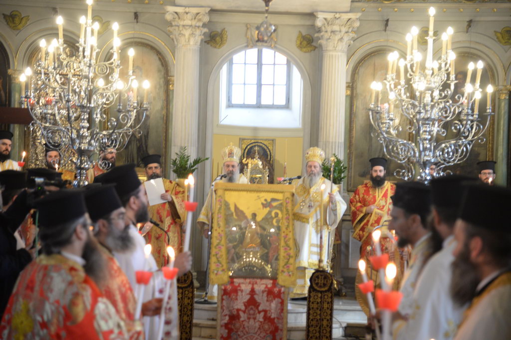 Πάτρα: Στην Αγάπη είχε τόσο κόσμο όσο του Αγίου Ανδρέα ΦΩΤΟ