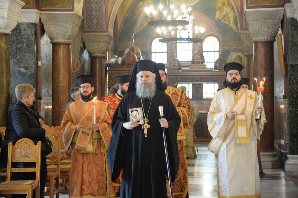 Πάτρα: Στην Αγάπη είχε τόσο κόσμο όσο του Αγίου Ανδρέα ΦΩΤΟ