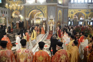 Πάτρα: Στην Αγάπη είχε τόσο κόσμο όσο του Αγίου Ανδρέα ΦΩΤΟ