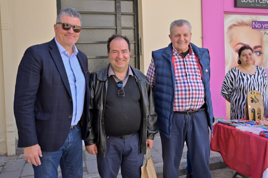 Το Πασχαλινό Bazaar που διοργάνωσε το «Φωτεινό Αστέρι» ΦΩΤΟ