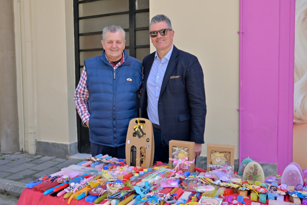 Το Πασχαλινό Bazaar που διοργάνωσε το «Φωτεινό Αστέρι» ΦΩΤΟ