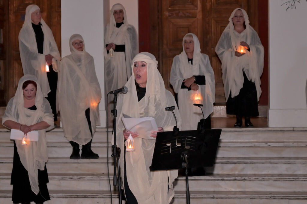 Οι «ΣΦήγΚΕΣ» έψαλαν στο πνεύμα της Μεγάλης Εβδομάδας ΦΩΤΟ