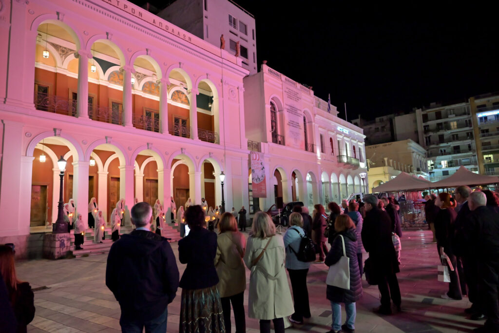 Οι «ΣΦήγΚΕΣ» έψαλαν στο πνεύμα της Μεγάλης Εβδομάδας ΦΩΤΟ