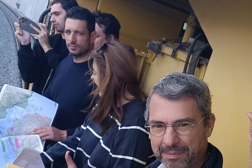 Αχαΐα: Εκθετος ο Κυρανάκης και για τον Προαστιακό - Με χωματόδρομο Σταθμός του σύγχρονου Τρένου ΦΩΤΟ