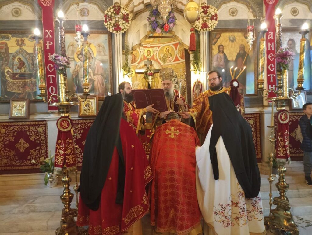 Η Λαμπροτρίτη στην Πάτρα από την τοπική Εκκλησία ΦΩΤΟ