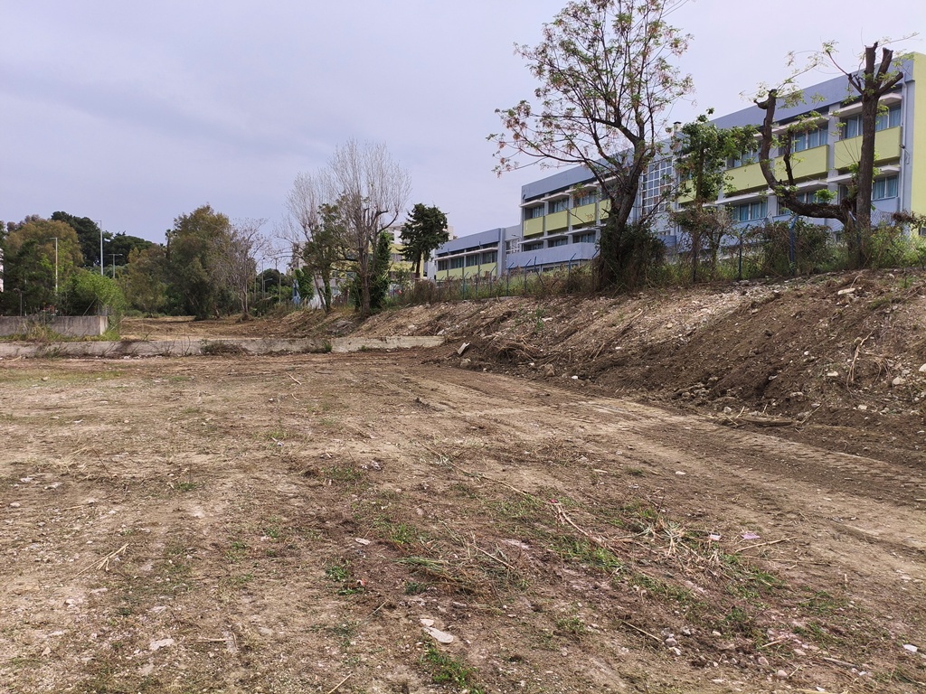 Πάτρα: Ο δήμος έκοψε χόρτα στην Ανθούπολη ΦΩΤΟ 26 Πάτρα: Ο δήμος έκοψε χόρτα στην Ανθούπολη ΦΩΤΟ