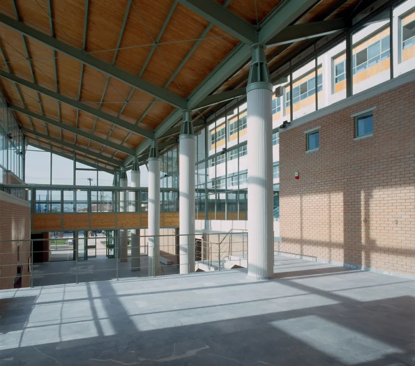 Αίγιο: Αίτημα για μηχανήματα ελέγχου στα Δικαστήρια μετά την «επίθεση» στο Πρωτοδικείο Αθηνών