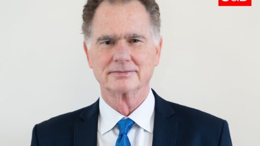 «Η επιτυχία του ψηφιακού ευρώ θα κριθεί από τον πολίτη και τον έµπορο» 33 «Η επιτυχία του ψηφιακού ευρώ θα κριθεί από τον πολίτη και τον έµπορο»