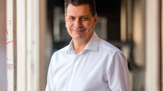 «Για ποια ιδεολογία μας μιλάνε;»