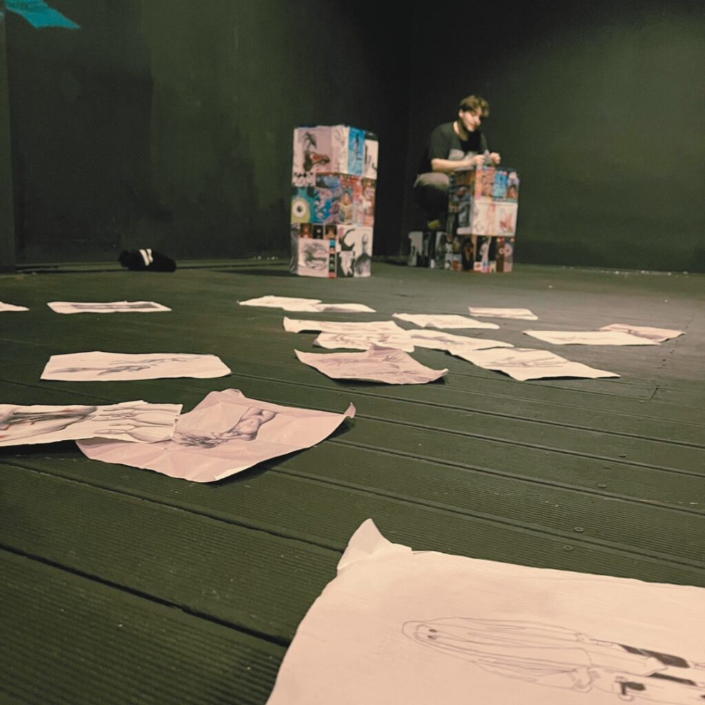 REC της Μελίνας Καριώρη στο θέατρο act ΦΩΤΟ