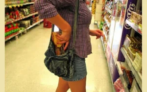 Πάτρα: Πιάστηκε «ανοιχτοχέρα» σε κατάστημα