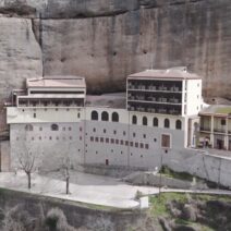 Η αρχαιότερη Μονή της Ελλάδας το Μέγα Σπήλαιο ΒΙΝΤΕΟ