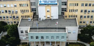 Κρατικό Νίκαιας: Άνδρας απειλούσε πολίτες με όπλο