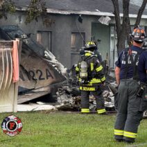 Συντριβή αεροπλάνου σε αυλή σπιτιού, νεκρός ο πιλότος ΒΙΝΤΕΟ