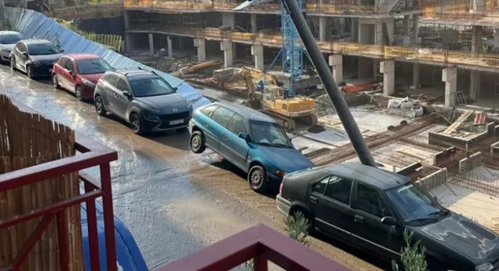 ΒΙΝΤΕΟ από τη στιγμή που αυτοκίνητο πέφτει στο κενό στη Θεσσαλονίκη