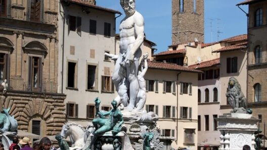 Ζημιά χιλιάδων ευρώ από τουρίστρια σε άγαλμα για τα γεννητικά του όργανα