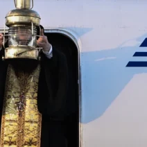 Αντίστροφη μέτρηση για την άφιξή του Aγίου Φωτός στην Ελλάδα