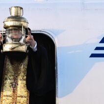 Άγιο Φως 2026: Τι ώρα φτάνει Ελλάδα και πώς θα διανεμηθεί