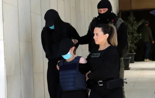 Δολοφονία στον Άγιο Δημήτριο: Τι δηλώνει η κοπέλα του δράστη και πρώην του θύματος