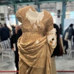 Αίγιο: Σπουδαίο άγαλμα του Ερμή ζητείται να «επαναπατριστεί» στο Αρχαιολογικό Μουσείο ΦΩΤΟ