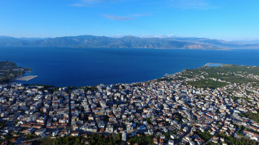Στην Αιγιάλεια αντιπροσωπεία του Διεθνούς Εμπορικού Επιμελητηρίου